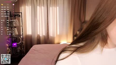 Lola online show from April 29, 4:16 am