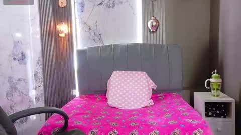 Katia online show from March 1, 1:00 pm