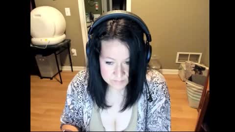 Katie online show from March 8, 5:11 am