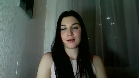 katie_foxi online show from February 25, 7:45 pm