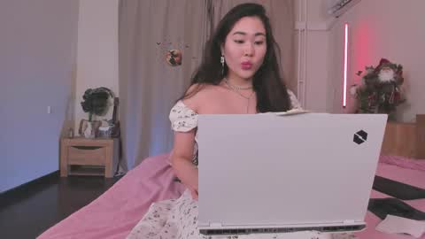 Kate online show from February 26, 5:34 pm