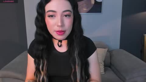 Snapshot of katieangel1 chatting on October 10, 11:48 am katieangel1 online show from October 10, 11:48 am