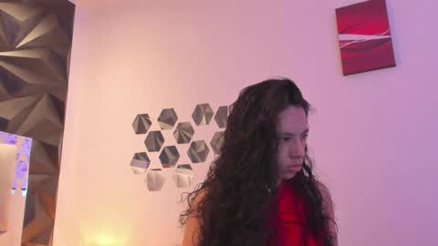 KATE  online show from April 30, 7:08 pm