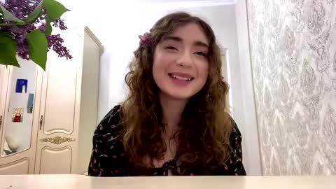 Poly online show from May 8, 7:38 pm