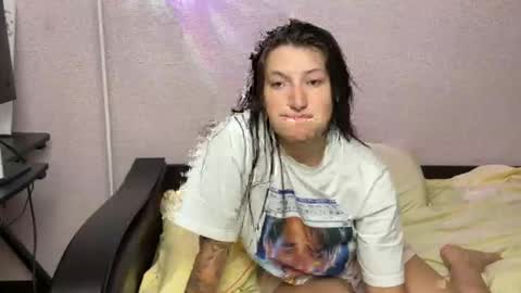   naked in pvt show 100 tk online show from June 7, 8:59 pm