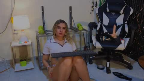 Katt  online show from June 21, 4:49 am