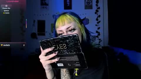 kattx   independent model online show from February 1, 1:48 am