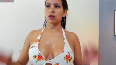 Snapshot of katty_cooper1 chatting on October 4, 12:05 am katty online show from October 4, 12:05 am