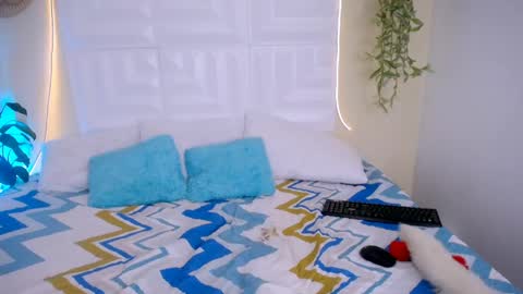 katty online show from April 22, 3:09 pm