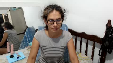 Snapshot of kattydirty144 chatting on February 20, 10:16 am angel online show from February 20, 10:16 am