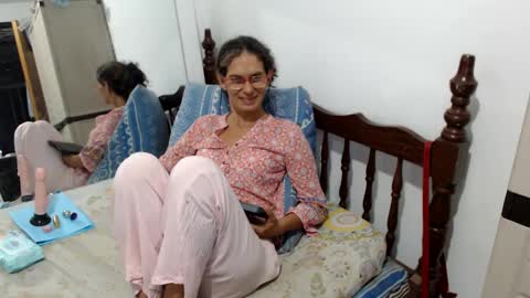 Snapshot of kattydirty144 chatting on February 26, 11:04 pm angel online show from February 26, 11:04 pm