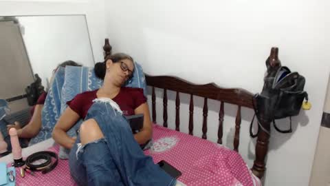 Snapshot of kattydirty144 chatting on March 9, 10:30 pm angel online show from March 9, 10:30 pm