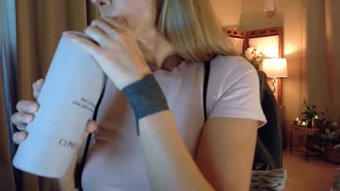 Katy online show from March 17, 11:42 pm