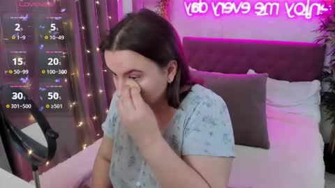 Kate online show from December 18, 5:23 am