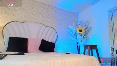 katyjackson online show from June 2, 2:40 pm