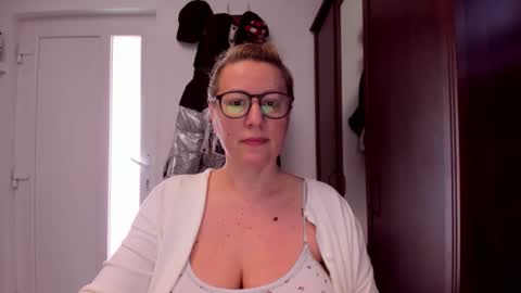 Katy online show from January 19, 8:54 am