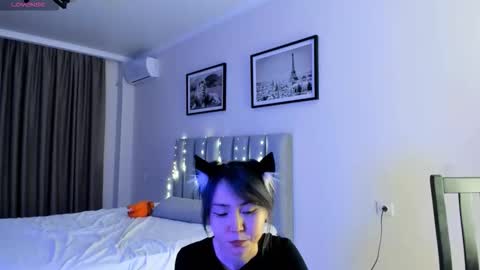 mai online show from March 19, 2:21 pm