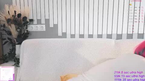 Yuki  online show from November 16, 6:59 am