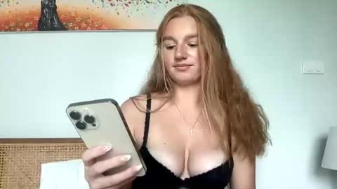 Kaybrookee online show from September 19, 6:01 am