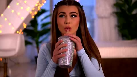 kaylabray online show from April 22, 3:47 am