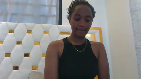 kaylar online show from April 30, 9:36 am