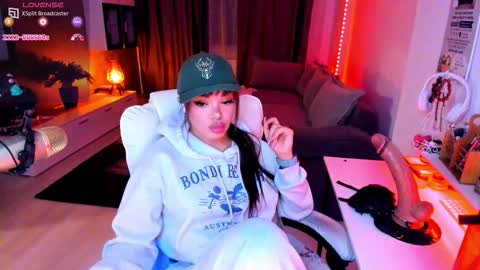 kaylee online show from March 10, 5:17 pm