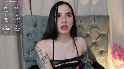 kaylee_lee online show from November 3, 4:16 am