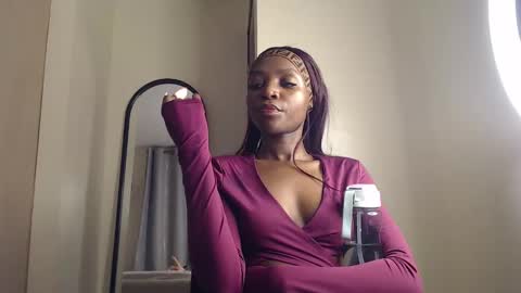 Kaylee online show from April 23, 4:09 pm