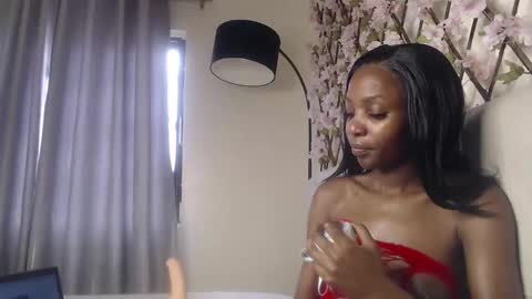 Kaylee online show from April 17, 9:00 am