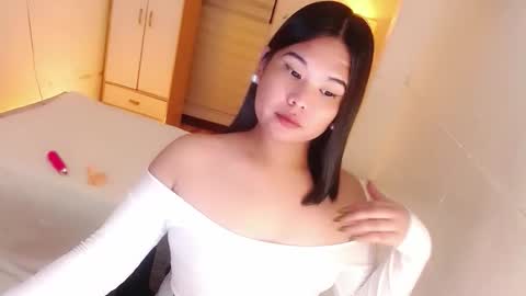 Y O U R        F U T U R E       K A Y L E E  online show from September 30, 6:35 pm