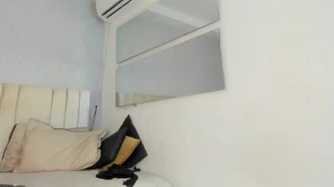 Kayna online show from April 23, 7:27 pm