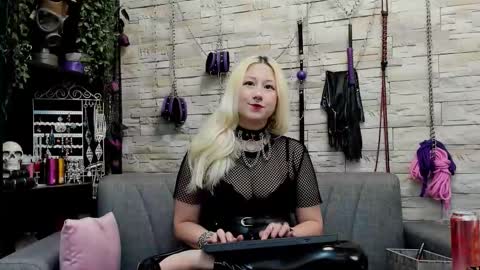 Snapshot of kaziaswart chatting on October 9, 11:31 pm Miss Kazia online show from October 9, 11:31 pm