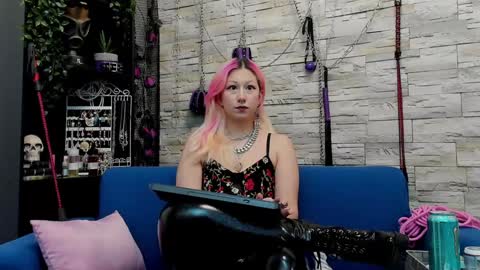 Snapshot of kaziaswart chatting on January 6, 11:52 pm Miss Kazia online show from January 6, 11:52 pm