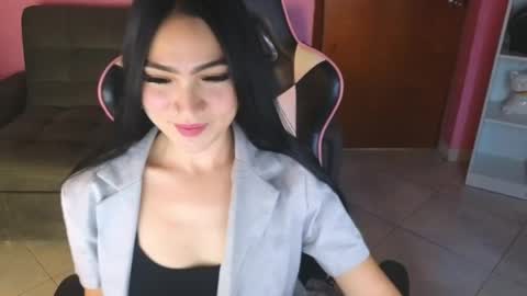 keeiity_moon online show from April 21, 1:29 pm