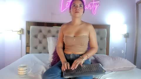 Keily online show from April 24, 11:35 am