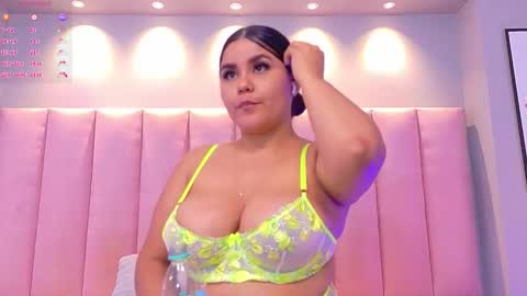 Keily Ross online show from October 25, 11:11 pm