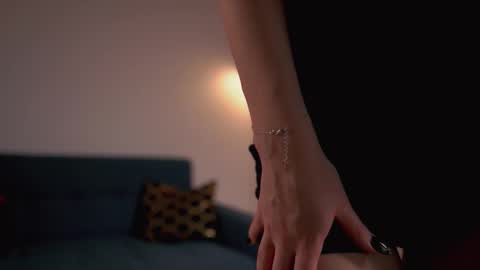 keira_knight online show from November 5, 9:42 pm