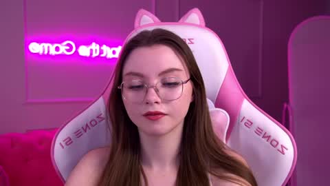 Keira online show from February 22, 1:12 pm