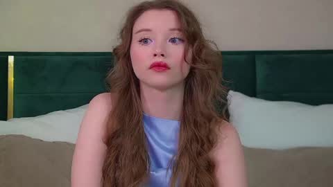 Keira online show from April 24, 6:33 pm