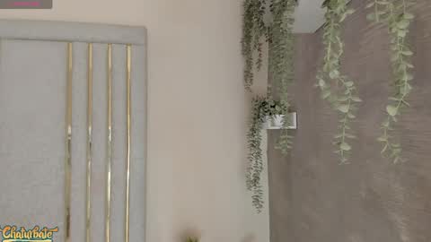 keirahartz online show from April 22, 12:13 pm