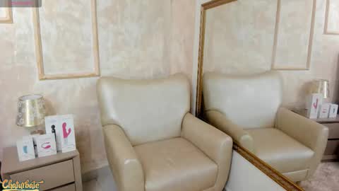 keirahartz online show from November 10, 4:07 am