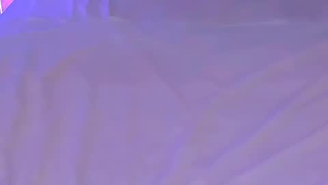 Snapshot of kellefox chatting on January 19, 11:01 am Linda online show from January 19, 11:01 am