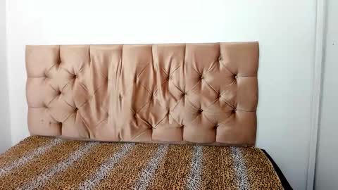 kelly_19_ online show from March 12, 7:16 pm