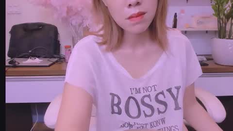 Kelly online show from April 21, 1:53 am