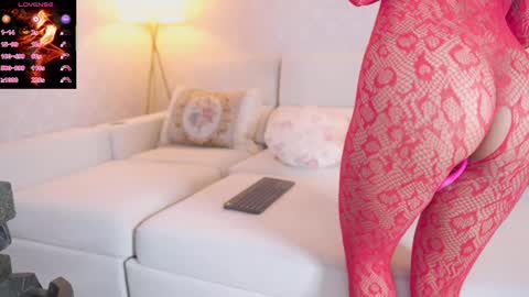 vanessa online show from April 27, 5:26 am