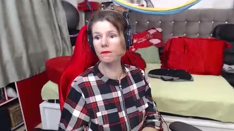 kelly online show from October 15, 11:51 pm