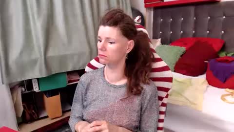 kelly online show from April 23, 4:09 am