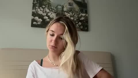 Kelsey Blu online show from April 23, 10:23 pm