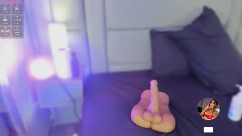 kendall_evanss_ online show from February 15, 8:30 pm