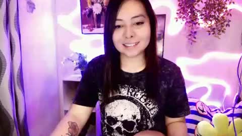 kendall_snow online show from July 1, 6:40 pm